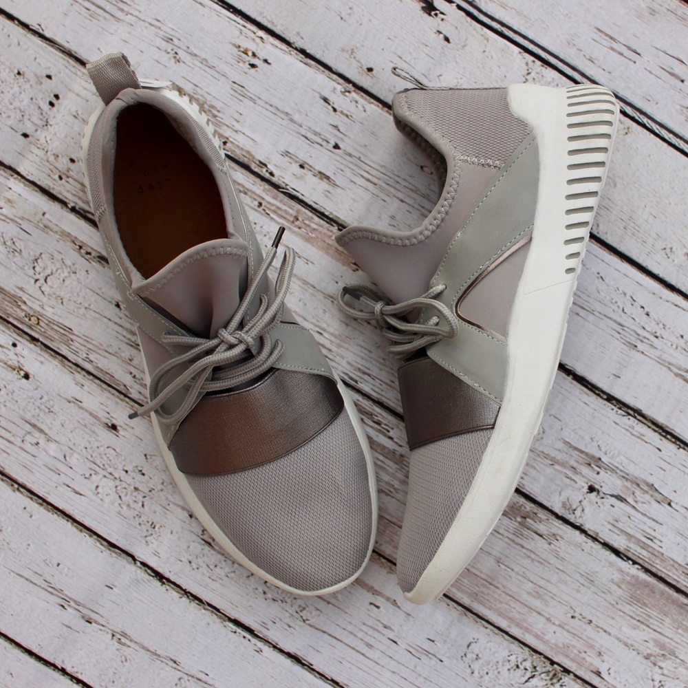 A New Day Athletic Style Sneakers/Shoes